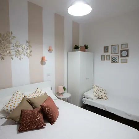Hotel Via Treviso 6 Milano