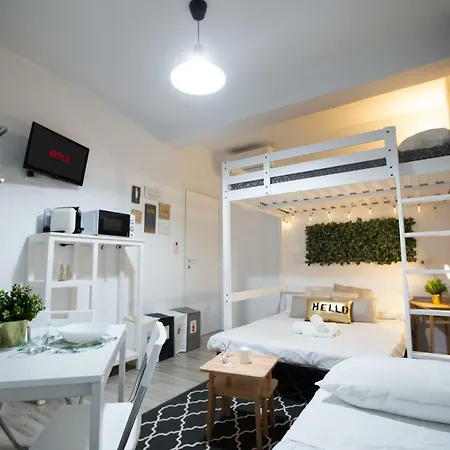 Hotel Via Treviso 6 Milano